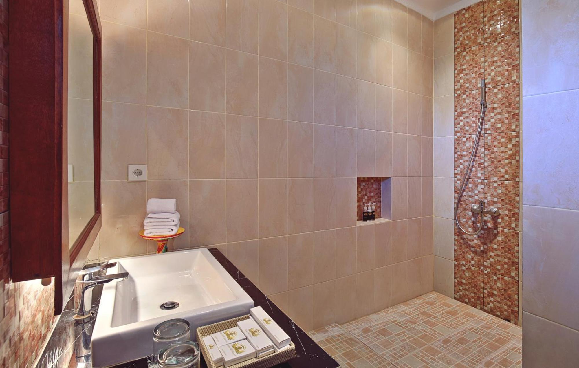 Kubu Gwk Resort Jimbaran Kamer foto